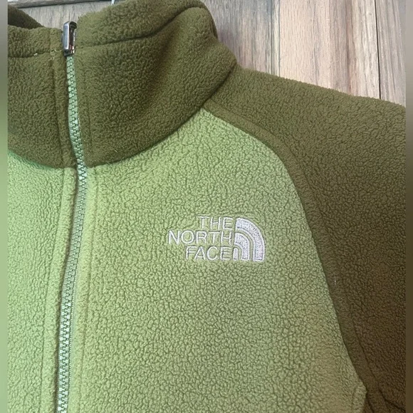 The North Face Two Toned Olive Green Fleece Zip-Up Jacket - Picture 2 of 5